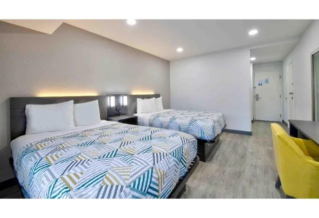 غرفة بسريرين مزدوجين، Motel6 Atlanta, GA - Downtown 4/10