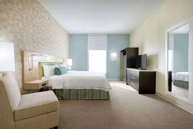 جناح بسرير كينج مع أريكة لذوي الإعاقة، Home2 Suites By Hilton Prattville 1/4