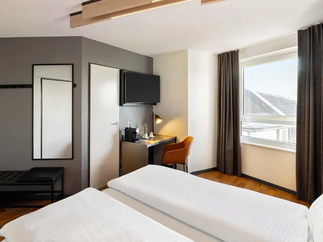 غرفة بريميوم بسرير مزدوج، B&B Hotel Dusseldorf Hbf 1/3