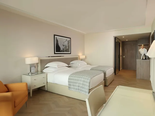 غرفة متصلة عائلية بسريرين مزدوجين، Movenpick Hotel Beirut 4/10