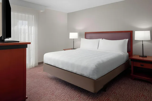 جناح بشرفة، Larkspur Landing Folsom - An All-Suite Hotel 1/1