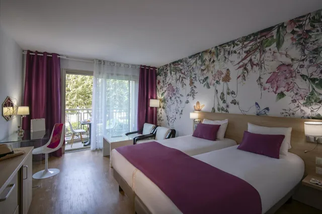 غرفة ديلوكس بسرير مزدوج، Chambord Hotel Menton 2/10