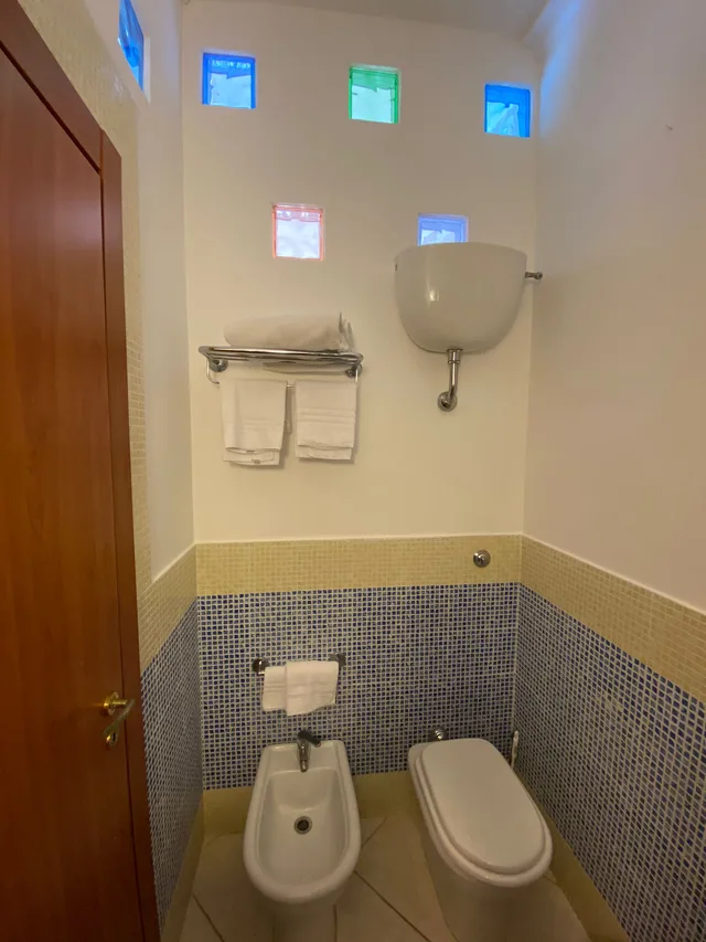 غرفة رباعية، Hotel Europeo 6/6