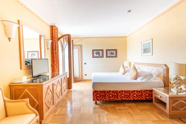 غرفة بسرير مزدوج أو سريرين منفصلين لذوي الإعاقة، Park Hotel Villa Ariston 1/1