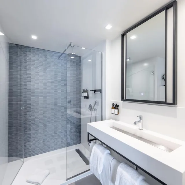 Premium, Pool Access، Indigo Cagnes Sur Mer 9/10