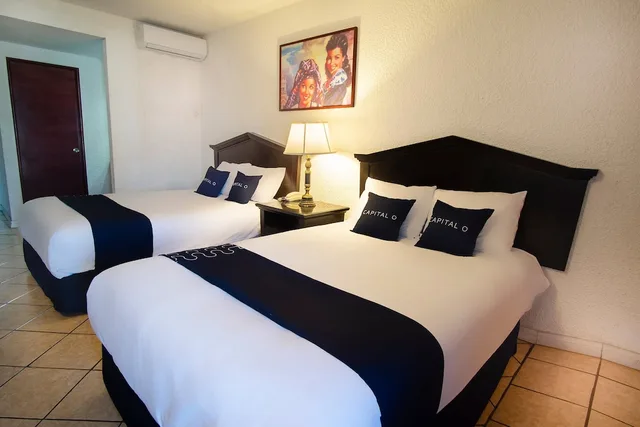 غرفة قياسية بسريرين مزدوجين بإطلالة على المدينة، Hotel Costa Ensenada 2/7