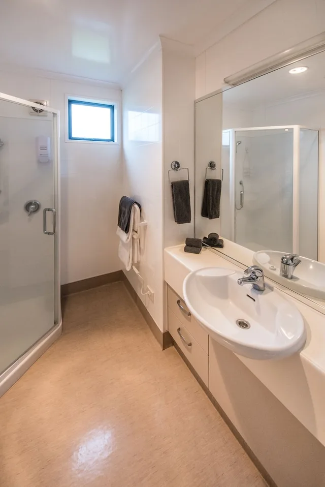 1 Bedroom, Apartment, Queen Bed, Kitchenette, Bay Palm Motel 9/10