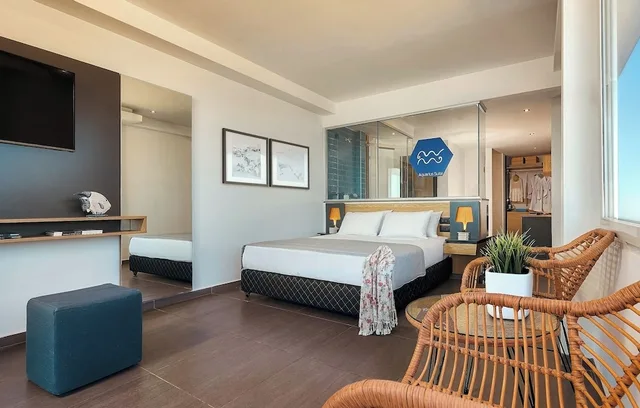 Junior Suite, Sea Front، Enorme Infinity Beach 2/8