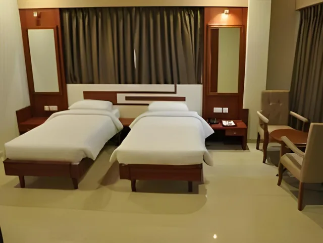 غرفة تنفيذية بسرير مزدوج، HOTEL EXCELLENCY 2/2