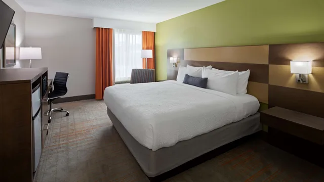 غرفة قياسية بسرير كينج لذوي الإعاقة، Best Western Niceville - Eglin AFB Hotel 5/7