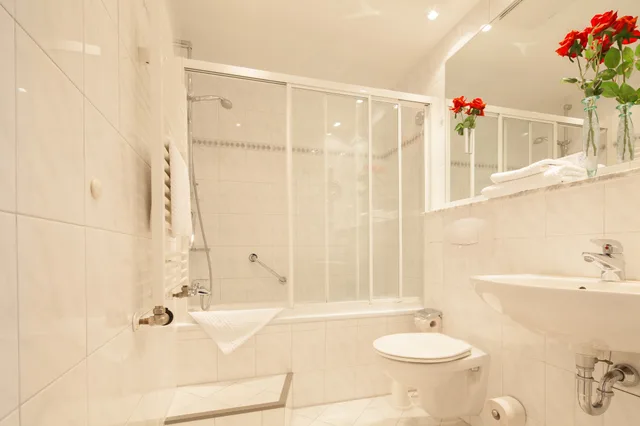 Standard, Double Bed, City View, Hotel Kastanienhof Berlin 7/8