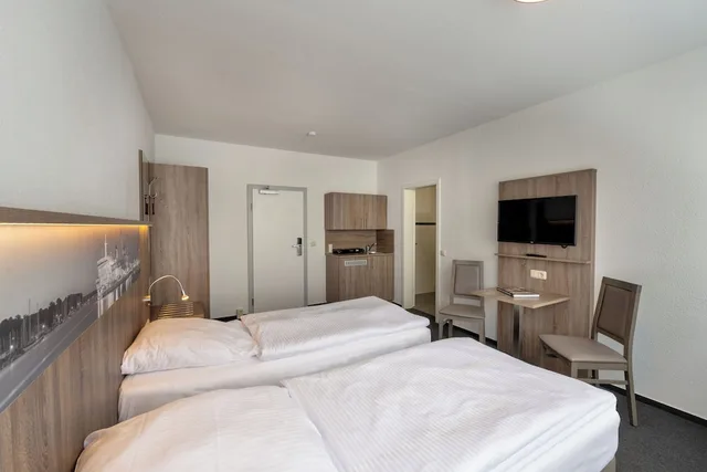 Comfort, Twin Beds, Gästehaus Lütten Klein 1/4