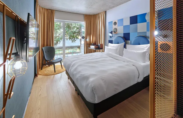 Courtyard, King Bed, Terrace، Jaz In The City Vienna 1/1