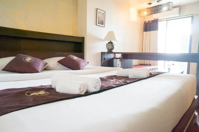 غرفة عائلية، Noble Place 2/10