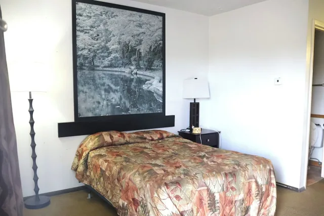 غرفة بسرير مزدوج، OYO Landmark Inn Oskaloosa Near Hwy 63 3/10