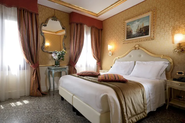 غرفة كلاسيكية بسرير كوين، Hotel Olimpia Venice, BW Signature Collection 2/10