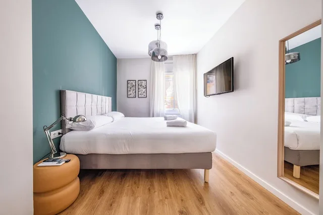 3 Bedrooms, Apartment, 1 Double and 4 Single Beds, 2 Bathrooms، Animapartments Sants 6/10