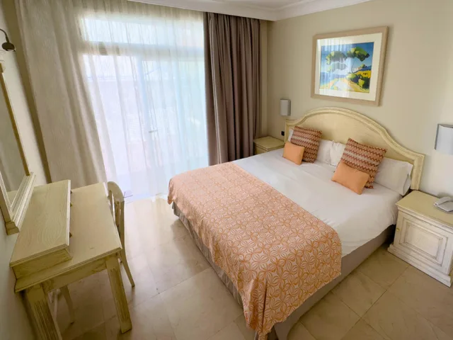 2 Bedrooms, Penthouse, Sea View, Private Pool, Holiday Club Playa Amadores 1/3