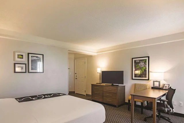غرفة بسرير كينج، La Quinta Inn And Suites By Wyndham Oklahoma City Norman 1/3