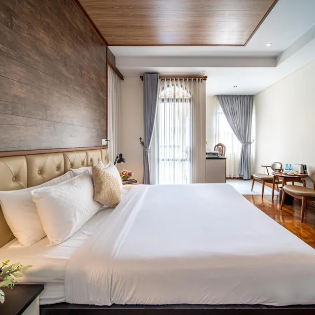 غرفة ديلوكس بسرير مزدوج بإطلالة على المدينة بشرفة، LCS Hotel & Apartment 2/10