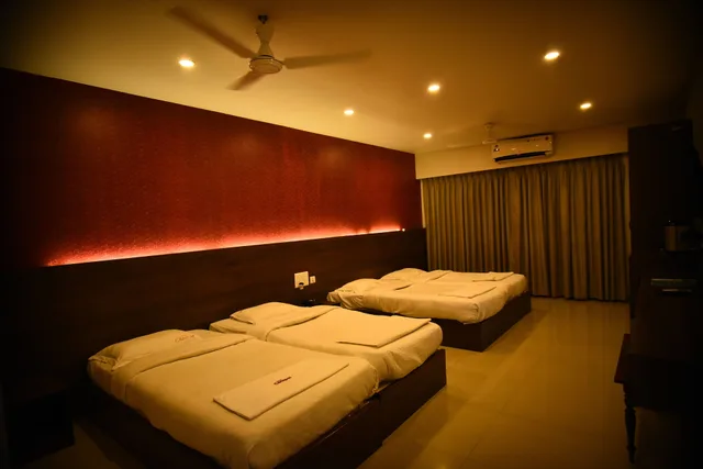 غرفة ديلوكس رباعية بسريرين مزدوجين، Hotel Campal 3/10
