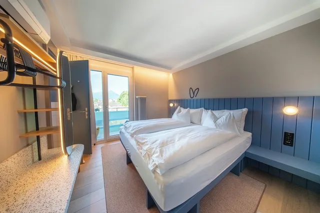 Male Dorm, Apartment, Queen and Twin Beds, Sofa، Aparthotel Goldey (ex Goldey Swiss Quality Hotel) 2/10