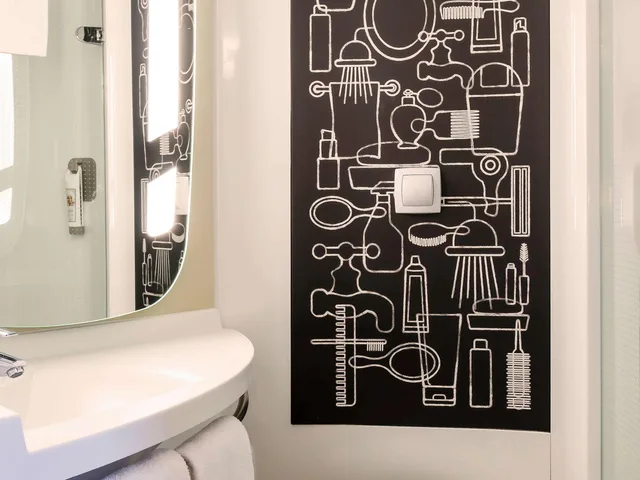 غرفة قياسية بسريرين منفصلين، Ibis Amsterdam City West Hotel 6/6