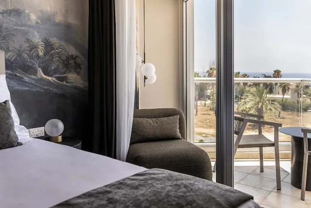 غرفة سوبيريور بسريرين منفصلين بإطلالة جزئية على البحر، Cali Resort & Spa - Adults Only 2/4