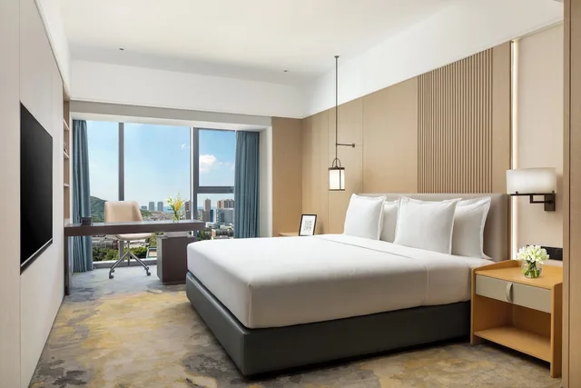 Crowne Plaza Dalian Kerren by IHG، داليان 17/50