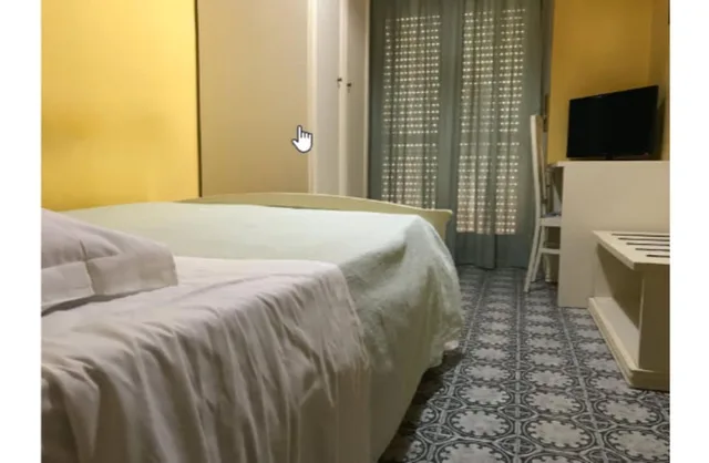 غرفة مفردة، Hotel Europa 7/7