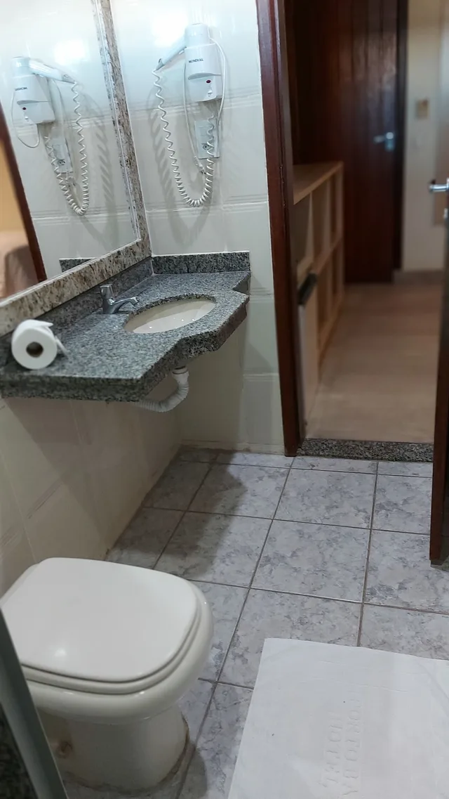 غرفة قياسية بسرير مزدوج وسرير فردي، Porto Bali Hotel 7/8