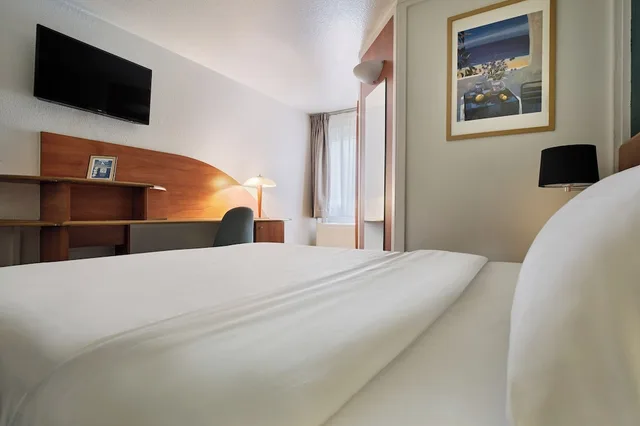 غرفة قياسية بسرير مزدوج، Kyriad Les Ulis 3/10