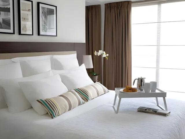 Executive, Sandy Beach Hotel & Spa 1/1