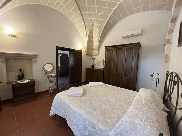 غرفة بسرير كوين، Masseria La Camardia 4/6