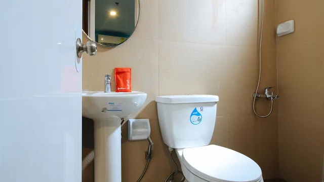 غرفة عائلية بسريرين مزدوجين، Reddoorz Edsa Pasay 2/2