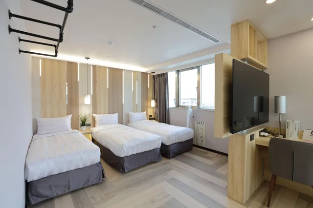 غرفة كلاسيكية ثلاثية بثلاثة أسرّة، Silken Hotel 1/1
