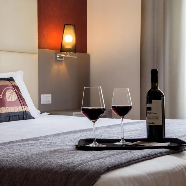 جناح، Hearth Hotel 5/9
