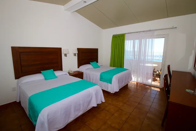 غرفة قياسية ثلاثية بسرير مزدوج، HOTEL MARBELLA 3/4