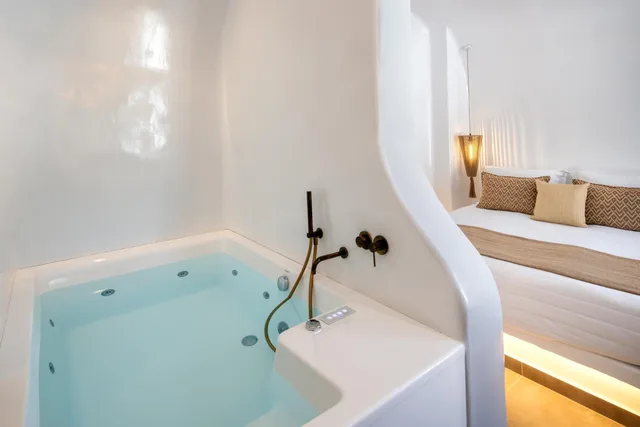 Cave, Suite, Pool View, Hot Tub، Evgenia Villas Amp Suites 2/4