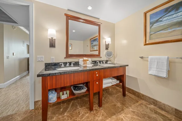 3 Bedrooms, Hokulani, Suite, 3 King Beds, Ocean View, 3 Bathrooms, Sofa, OUTRIGGER Honua Kai Resort & Spa 9/10