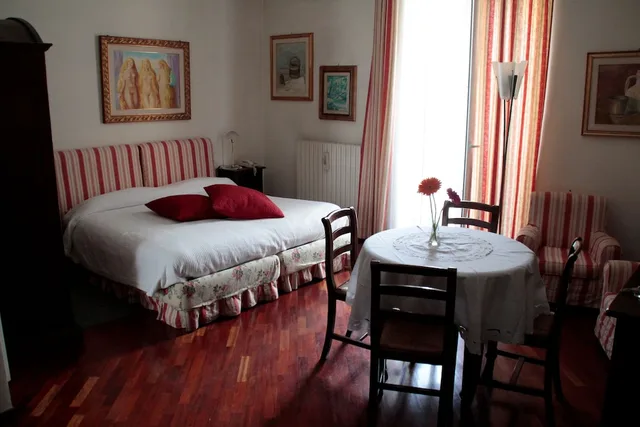 Studio, Double Bed, City View, Sofa, Kitchenette, Zodiacus 4/10