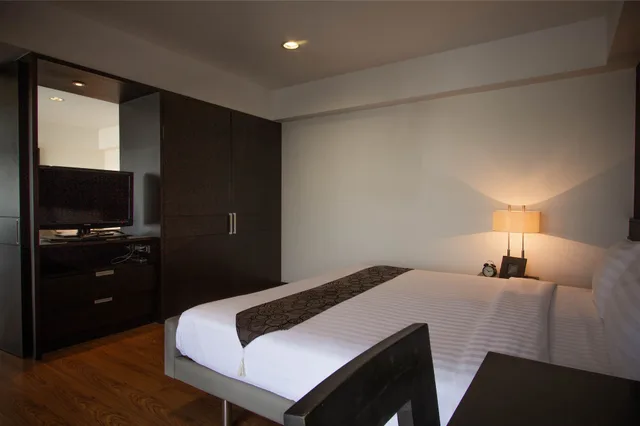 Superior, King Bed, Lily Hotel Bangkok 8/10