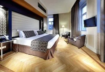 غرفة ثلاثية، EUROSTARS THALIA 1/3