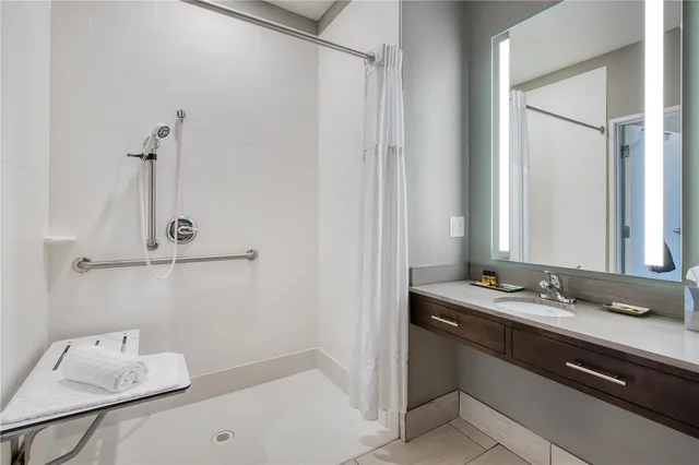غرفة بسريرين كوين لذوي الإعاقة، Best Western Plus Saint Peter 6/6