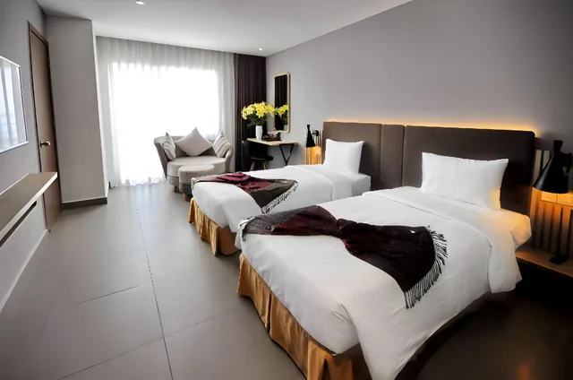 غرفة عائلية بسريرين منفصلين، Anrizon Hotel Nha Trang 1/3