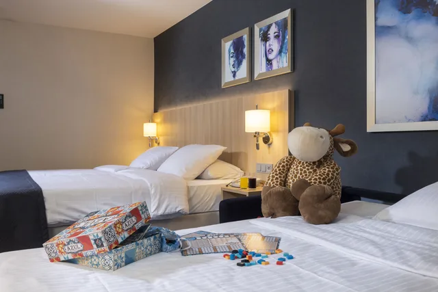 غرفة كومفورت عائلية، Maritim Hotel Wurzburg 2/2