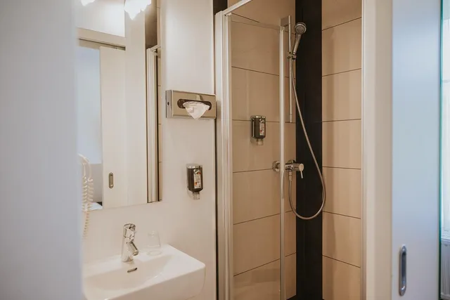 غرفة مريحة مفردة بإطلالة على الفناء، Boutiquehotel Stadthalle 1/1