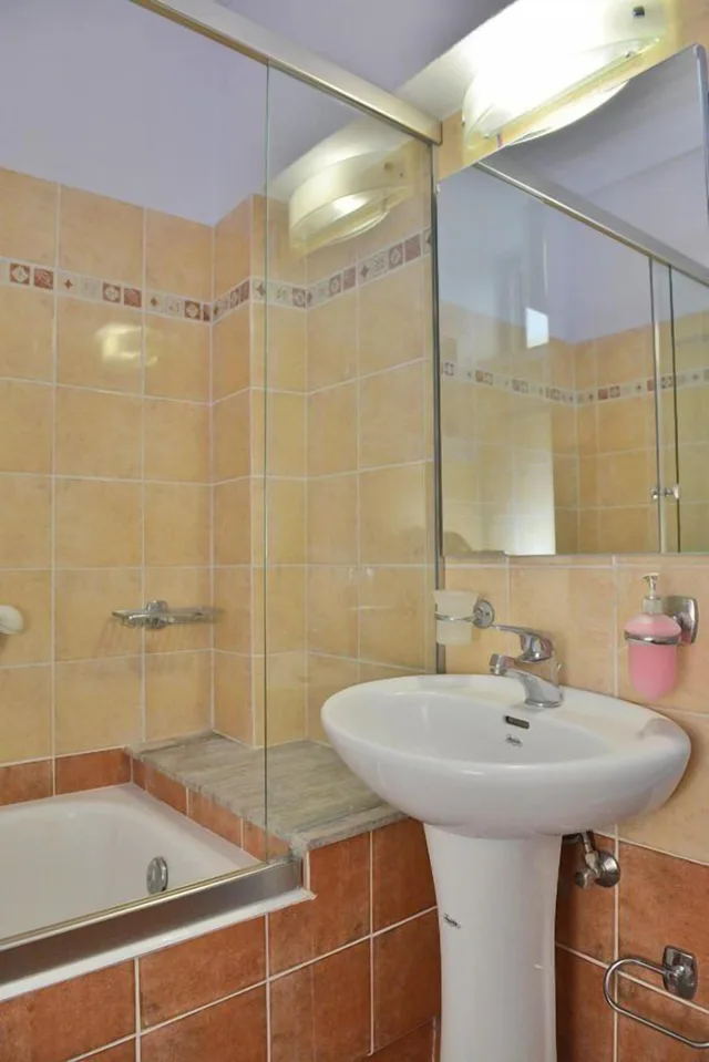 2 Bedrooms, Design, Suite, Double Bed, Sofa, Ground Floor، Santa Katerina Studios &amp; Apartments 2/2