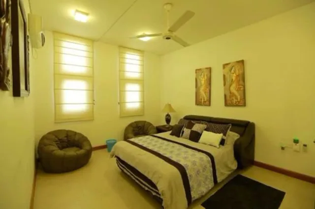 جناح ديلوكس بسرير كوين، The Sanctuary Boutique Bungalow Kandy 2/3