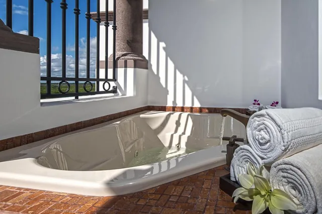 3 Bedrooms, Master, Suite, 2 Double Beds, 2 King Beds, Beach Front، Grand Residences Riviera Cancun All Inclusive 6/6
